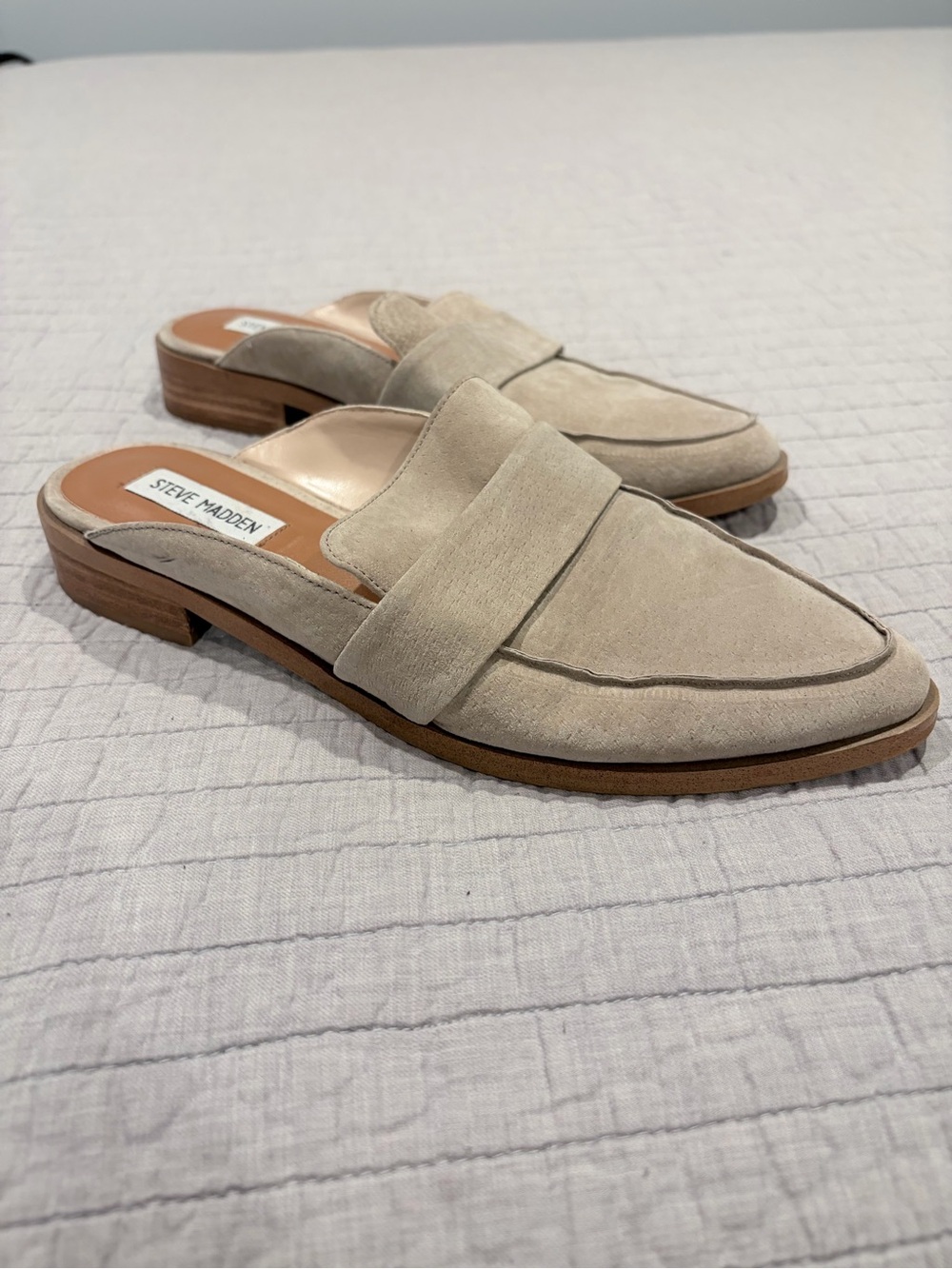 Steve Madden Nando Suede Loafer Mule Slides Beige Pointed Toe Women’s 7.5